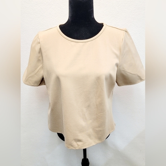 VIOLETS AND ROSES STITCH FIX EXCLUSIVE Women's Size Medium Faux Leather Sleeves - Picture 10 of 11